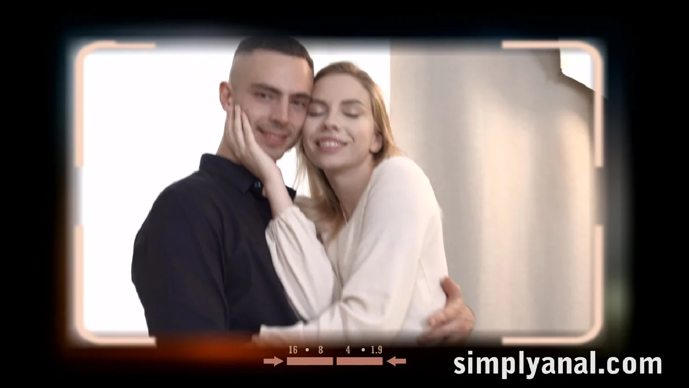 SimplyAnal Lisa Bon XXX